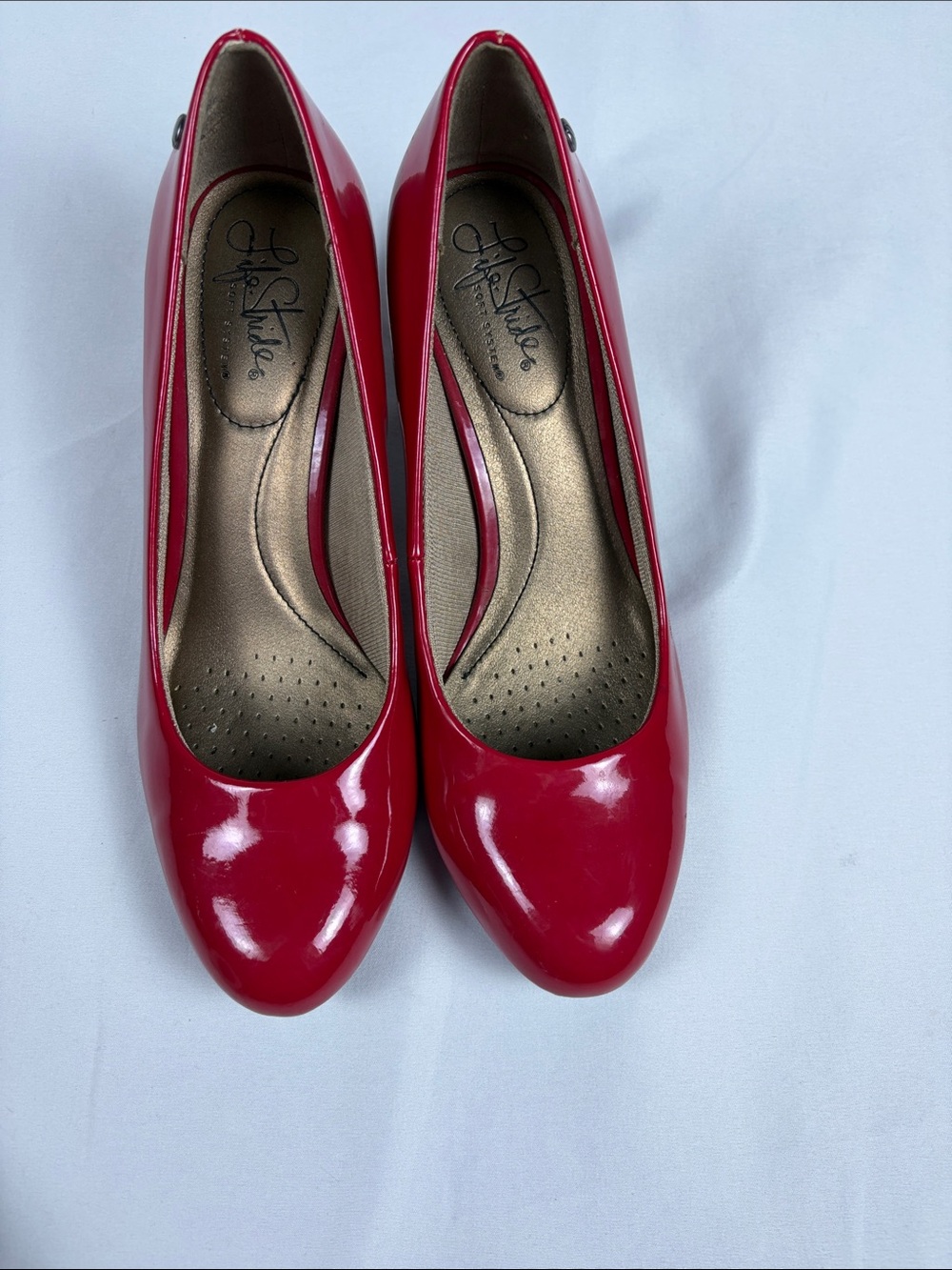 Life Stride Red Patent Kitten Heels - Picture 11 of 13